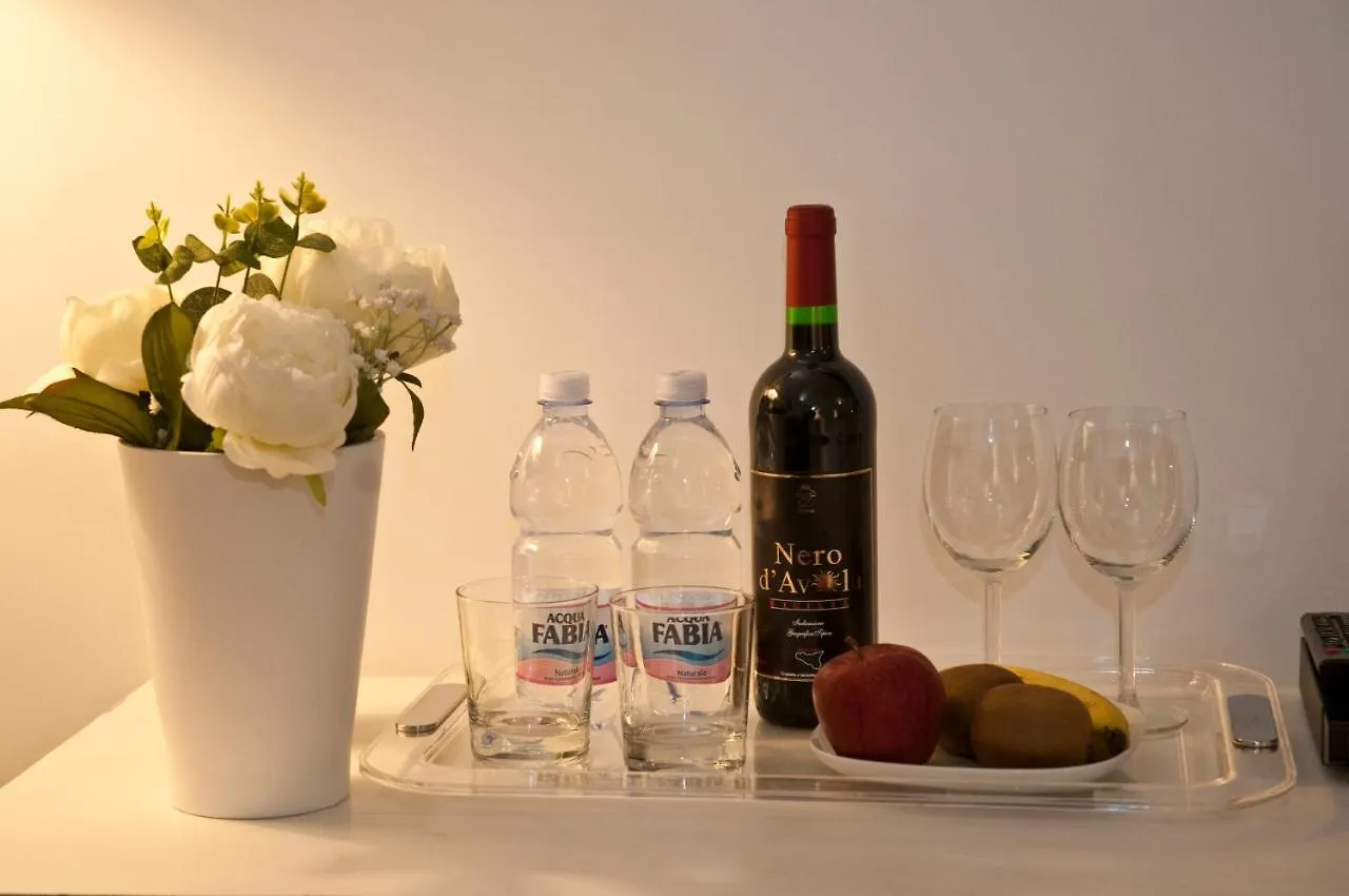 B&B La Finestra Sul Colosseo Rome 0*,  Italy